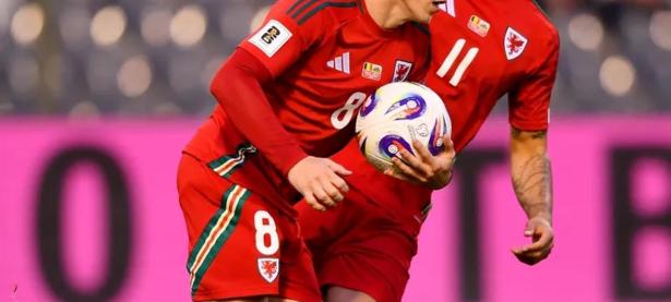 28圈- 德布劳内踢前锋 