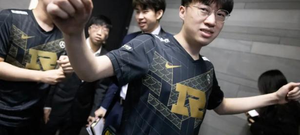 28Quan-勇士不断突破！，JackeyLove连续十场比赛得分超过晋级下一阶段热度持续攀升的简单介绍